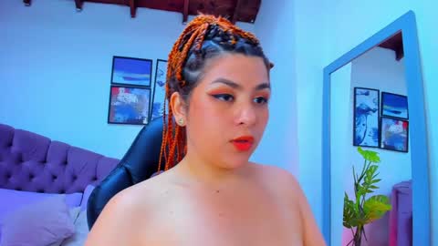 Queen online show from December 22, 2024, 9:53 pm