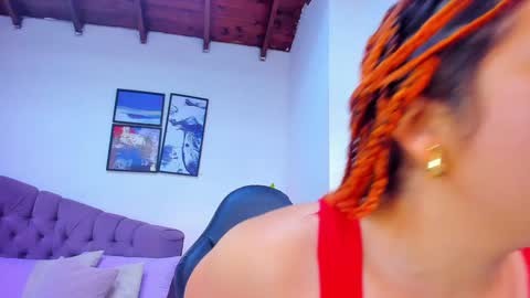 Queen online show from December 29, 2024, 4:19 pm