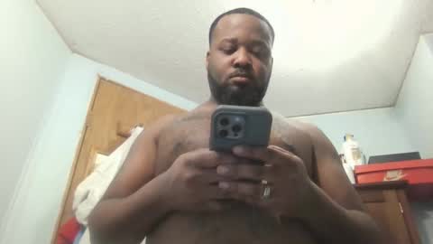 Snapshot of queenking55 chatting on January 4, 2025, 4:44 am Queen N King Fun Night online show from January 4, 2025, 4:44 am