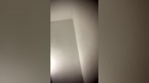 Luna online show from March 23, 2026, 10:03 pm