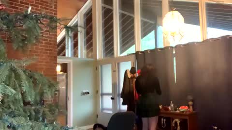 Sarlei Sar-uh-lie online show from January 11, 2025, 7:38 pm