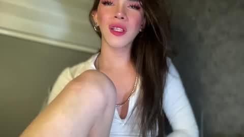 QUEEN online show from November 27, 2025, 12:24 am