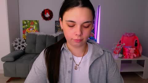 Patricia online show from November 18, 2025, 2:43 pm