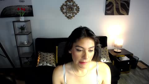 Rose online show from December 19, 2024, 7:07 pm