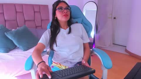 Rose online show from October 30, 2025, 12:39 pm