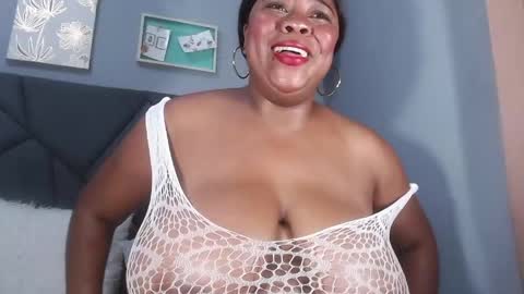 Snapshot of queenrachelbrown chatting on May 14, 2026, 1:34 am queenrachelbrown online show from May 14, 2026, 1:34 am