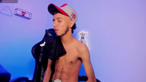 quetzal_coatl_ online show from March 21, 2026, 11:41 pm