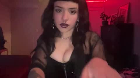 Snapshot of quieres_besitos chatting on April 14, 2026, 2:50 am Reina online show from April 14, 2026, 2:50 am