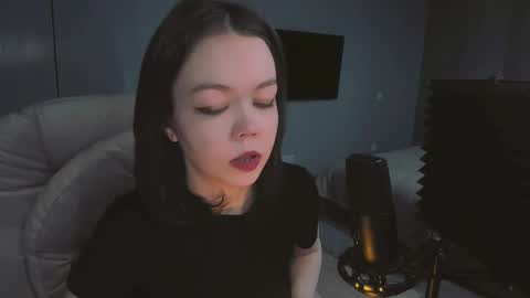 Snapshot of quietluxury chatting on March 1, 2026, 1:35 pm quietluxury online show from March 1, 2026, 1:35 pm