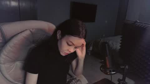 Snapshot of quietluxury chatting on April 19, 2026, 8:00 pm quietluxury online show from April 19, 2026, 8:00 pm