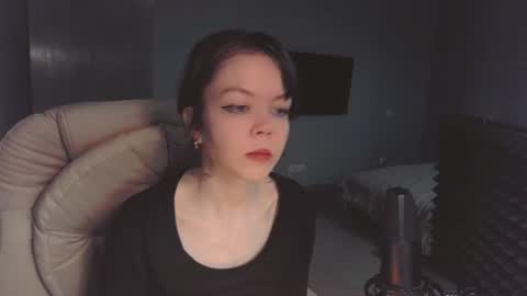 Snapshot of quietluxury chatting on July 10, 2026, 7:27 pm quietluxury online show from July 10, 2026, 7:27 pm