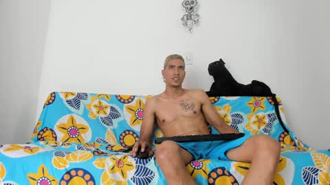 QuinnAndPuma online show from December 8, 2024, 11:40 pm