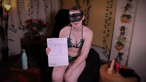 QuinnMonroe online show from December 16, 2024, 3:22 pm