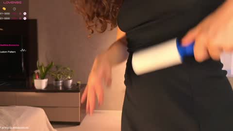 Next stream  December 1 FANSLY Loxrye online show from November 24, 2025, 1:33 pm