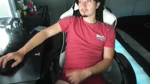 qwert4206 online show from April 11, 2026, 5:45 am