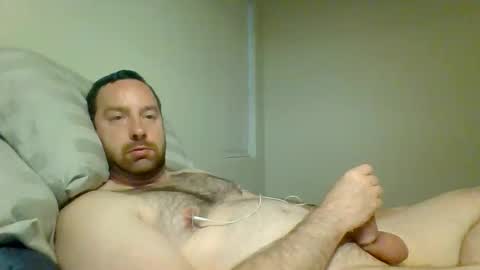 qwertyuiop1357900 online show from April 13, 2026, 1:11 am