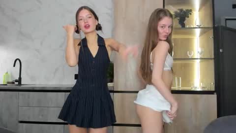 Melisa online show from September 24, 2025, 4:27 am