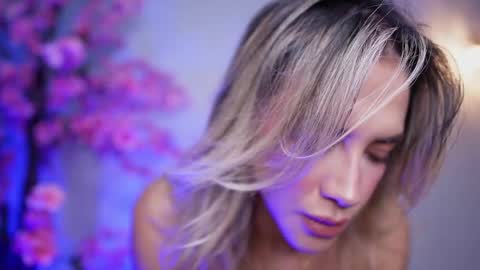 RACHEL BLAKE online show from January 11, 2025, 4:59 am