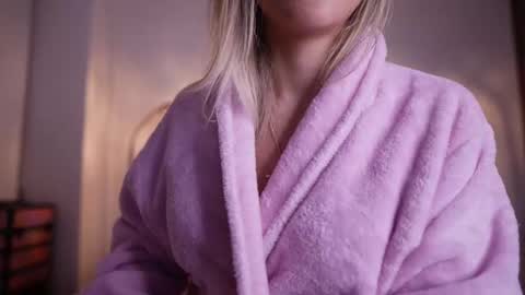 RACHEL BLAKE online show from February 18, 2025, 6:48 am