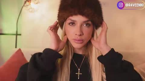 RACHEL BLAKE online show from November 19, 2025, 6:46 am