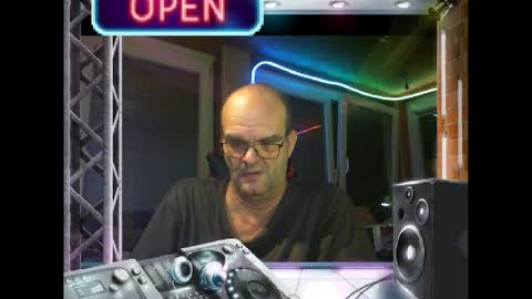 dj mike online show from January 4, 2025, 11:38 pm
