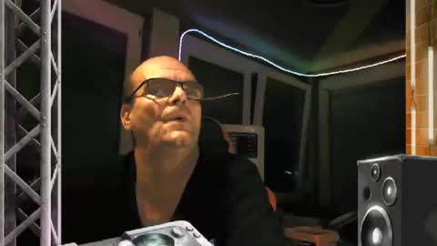 dj mike online show from October 13, 2025, 7:36 pm