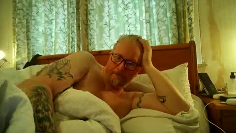 Snapshot of r_o_h_a_n_r_o_o_m chatting on March 16, 2026, 10:19 am r_o_h_a_n_r_o_o_m online show from March 16, 2026, 10:19 am