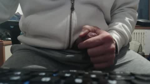 Raccoon68 online show from February 11, 2026, 9:58 am