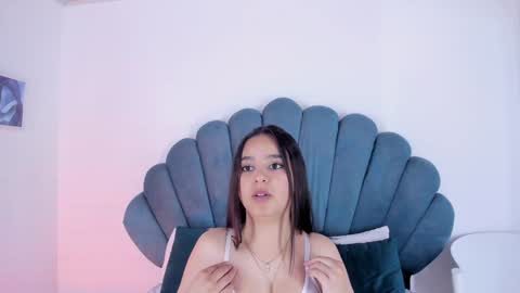 Rachel Ribeiro online show from February 5, 2025, 6:26 pm