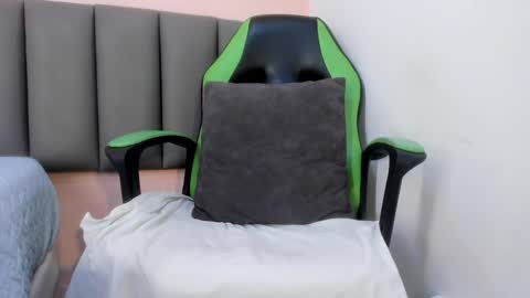  DALIANA  online show from December 9, 2024, 1:40 am