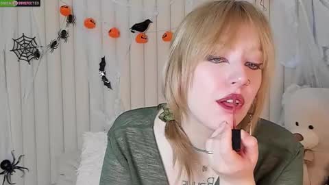 Ray  online show from October 31, 2025, 3:07 am