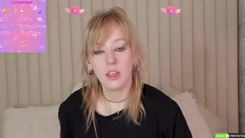 Ray  online show from November 5, 2025, 3:17 am