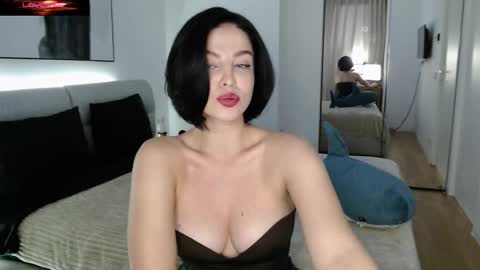 Call me Miss. online show from October 1, 2025, 2:56 pm