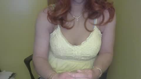 Snapshot of rachelcrossxo chatting on April 8, 2026, 1:27 am RachelCrossXO online show from April 8, 2026, 1:27 am