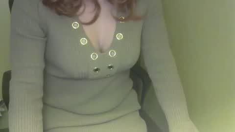 Snapshot of rachelcrossxo chatting on April 9, 2026, 10:37 pm RachelCrossXO online show from April 9, 2026, 10:37 pm