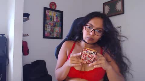 rachell_420 online show from November 8, 2025, 2:17 pm