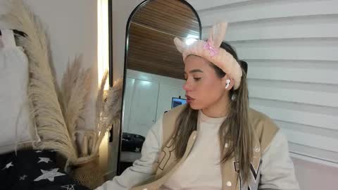 Rachell online show from October 26, 2025, 3:45 am