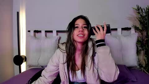 Rachell online show from March 22, 2026, 4:05 am