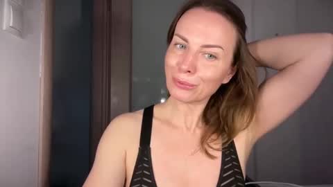 Snapshot of rachelldelicious chatting on May 18, 2026, 6:14 pm Rachel online show from May 18, 2026, 6:14 pm
