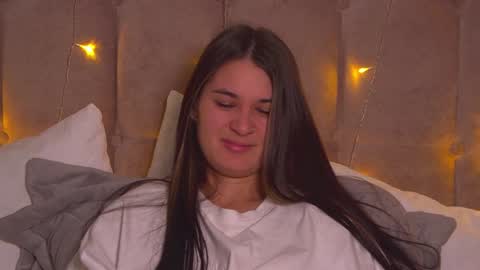 RachellSimpson online show from December 9, 2024, 4:34 am