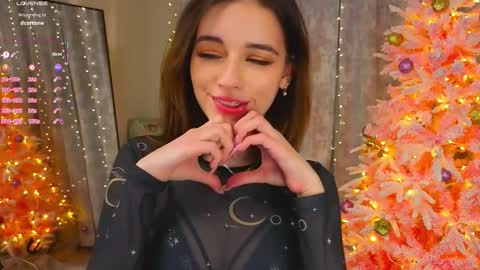 Snapshot of radaberesford chatting on December 15, 2025, 5:50 pm Rada o online show from December 15, 2025, 5:50 pm