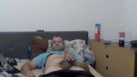 Snapshot of rade1984 chatting on June 21, 2026, 6:38 am rade1984 online show from June 21, 2026, 6:38 am