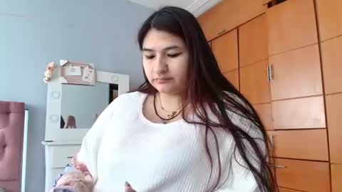 Snapshot of radiantgoddes chatting on December 27, 2024, 1:18 pm radiantgoddes online show from December 27, 2024, 1:18 pm