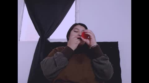 Snapshot of radiantgoddes chatting on September 17, 2025, 1:02 pm radiantgoddes online show from September 17, 2025, 1:02 pm