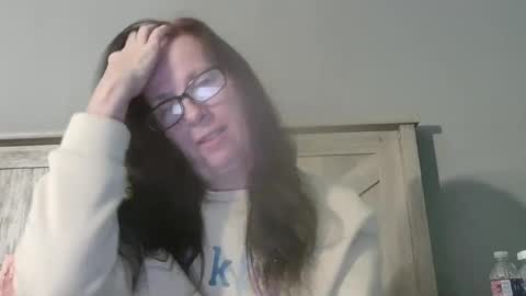 Snapshot of radiantpeachgoddess chatting on February 17, 2025, 3:25 am Radiant Peach Goddess online show from February 17, 2025, 3:25 am