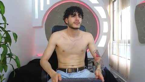 R A F A E L online show from October 4, 2025, 9:35 pm