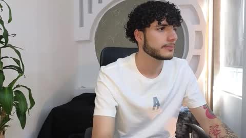 R A F A E L online show from October 19, 2025, 8:20 pm