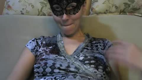 Rafaella online show from March 3, 2025, 5:39 pm