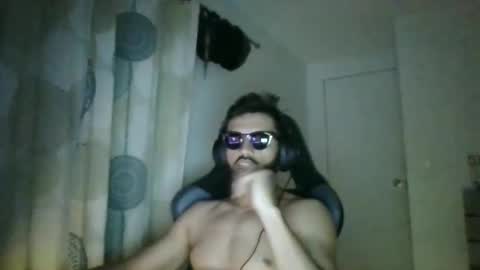 can you tell me something online show from October 4, 2025, 5:27 am