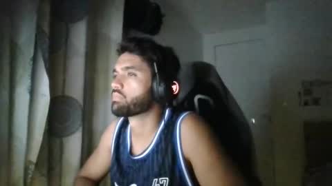 can you tell me something online show from November 3, 2025, 4:36 am